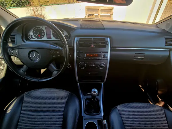 Mercedes-Benz B 180 B 180 CDI 7