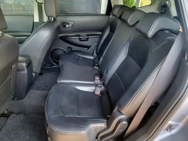 Nissan Qashqai +2 1.6 dCi 360 S&S 9