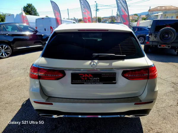 Mercedes-Benz E 220 d AMG Line 4