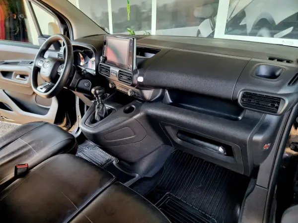 Toyota Proace City Verso 1.5D L1 Comfort 13