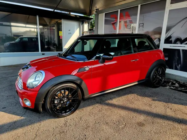 MINI 3 Portas Cooper D 7