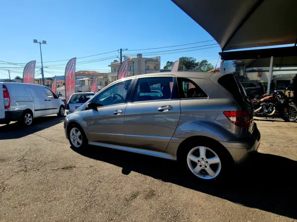 Mercedes-Benz B 180 B 180 CDI 9