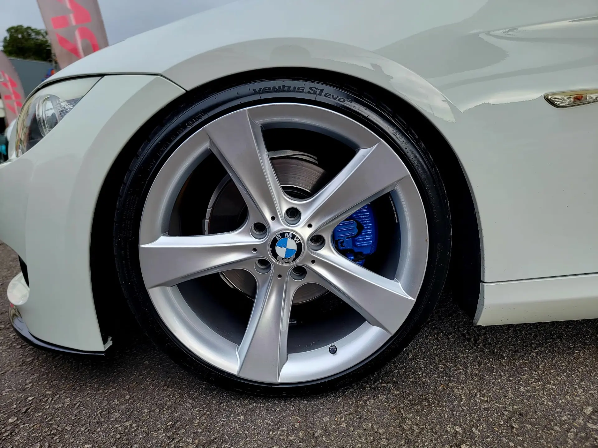 BMW 325 i M Sport Edition 25