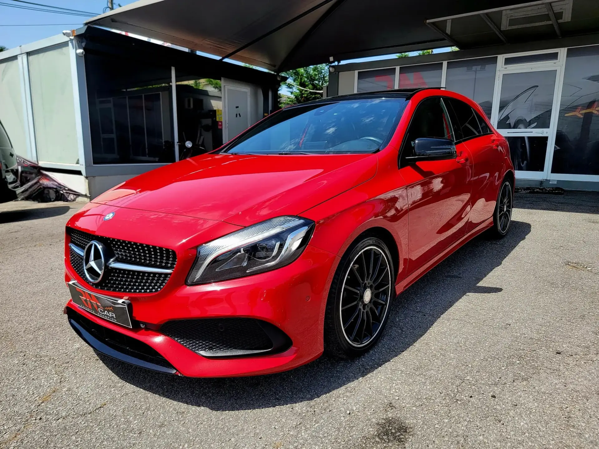 Mercedes-Benz A 180 CDi BlueEfficiency Edition AMG Line 2