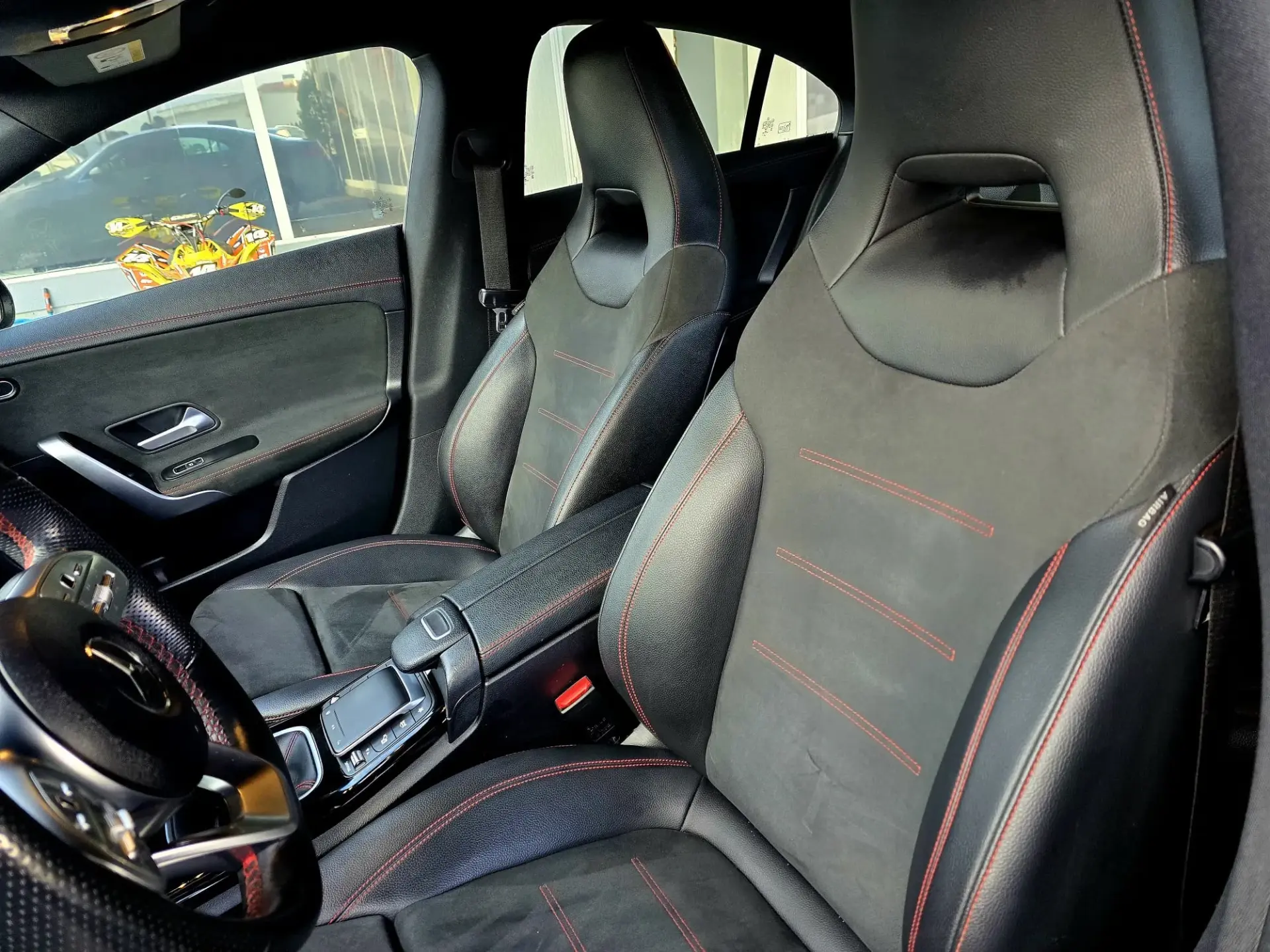 Mercedes-Benz CLA 200 CDi AMG Line 16
