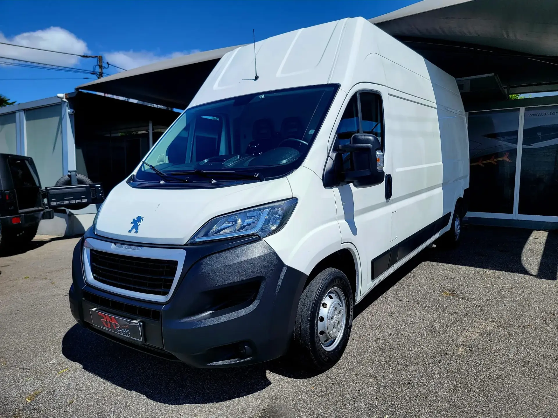 Peugeot Boxer 2.2 BlueHDi 335 L3H3 Pro 2