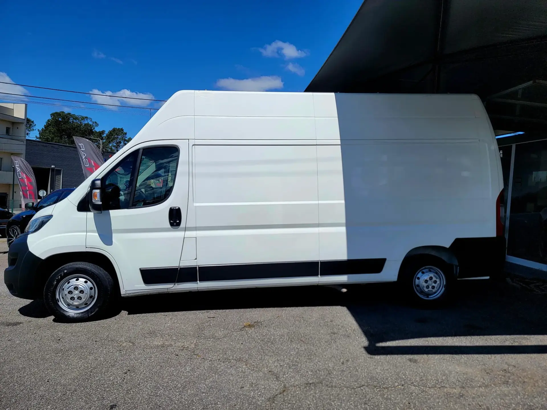 Peugeot Boxer 2.2 BlueHDi 335 L3H3 Pro 8