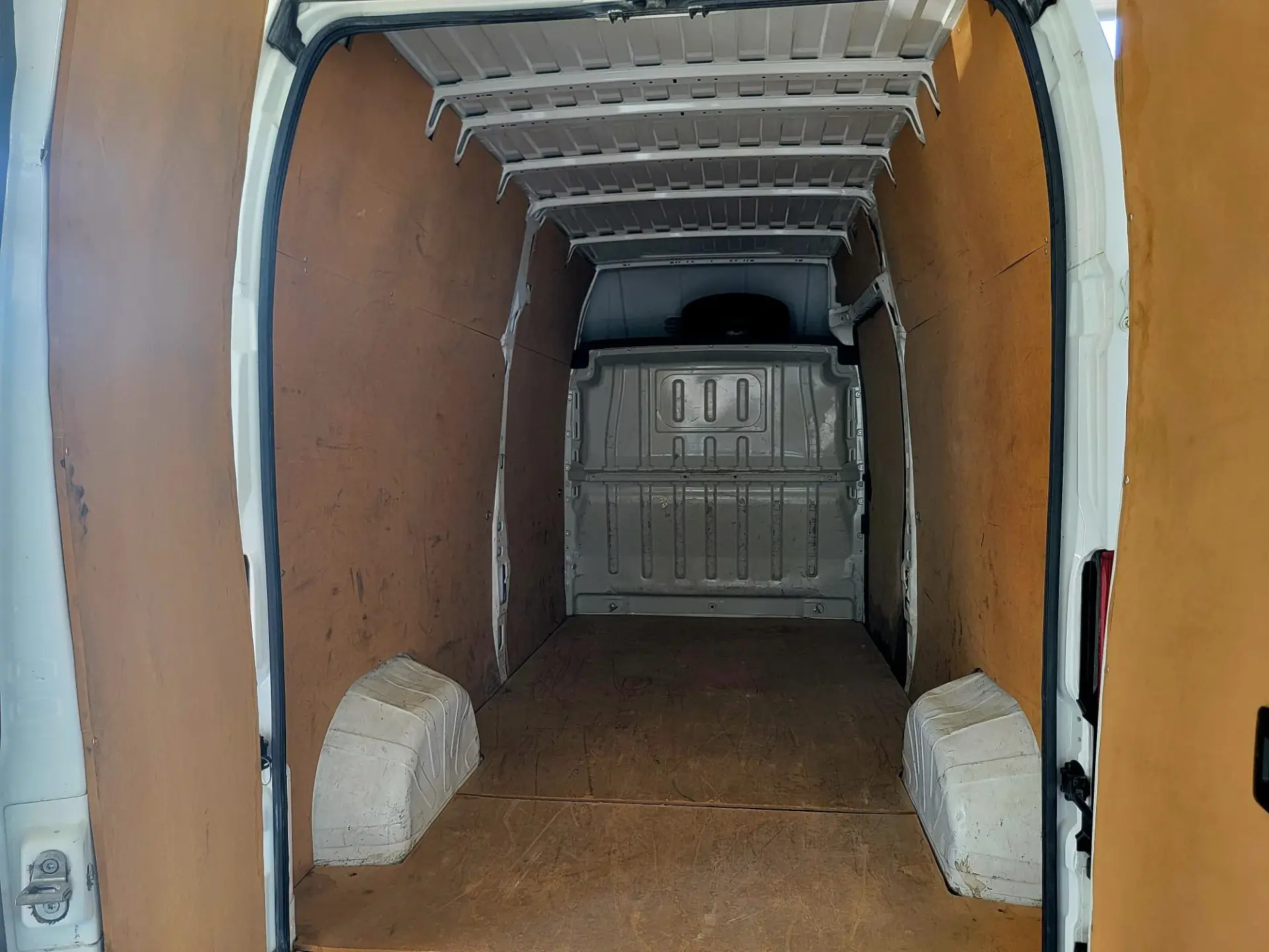 Peugeot Boxer 2.2 BlueHDi 335 L3H3 Pro 9