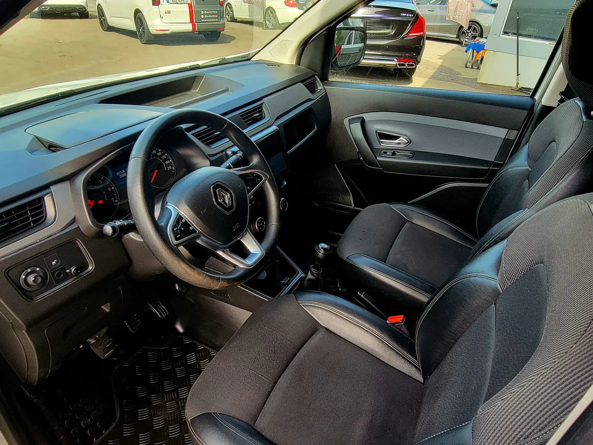 Renault Express 1.5 BLUE DCI EXTRA 11