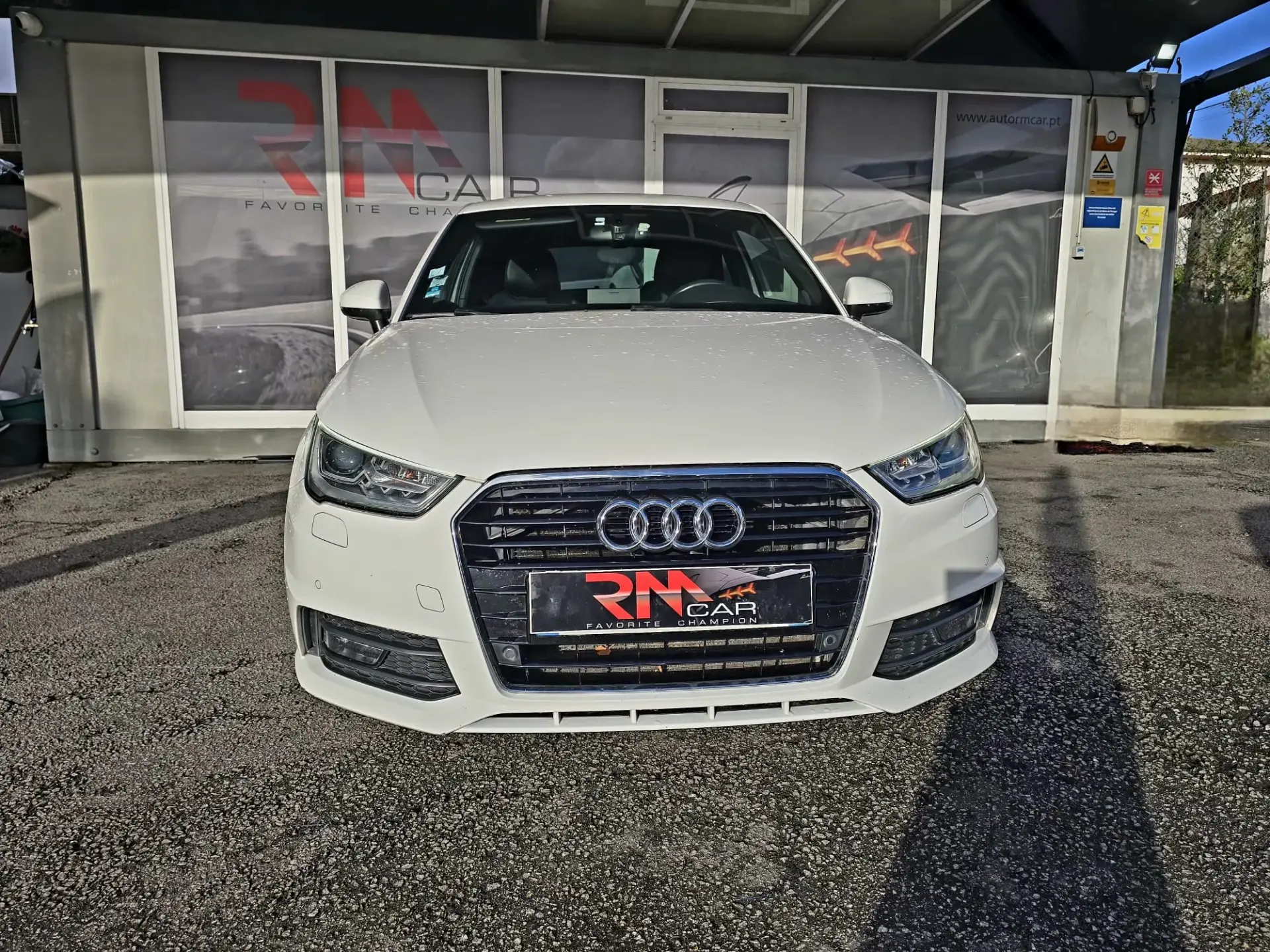 Audi A1 1.6 TDI S-line S tronic 3