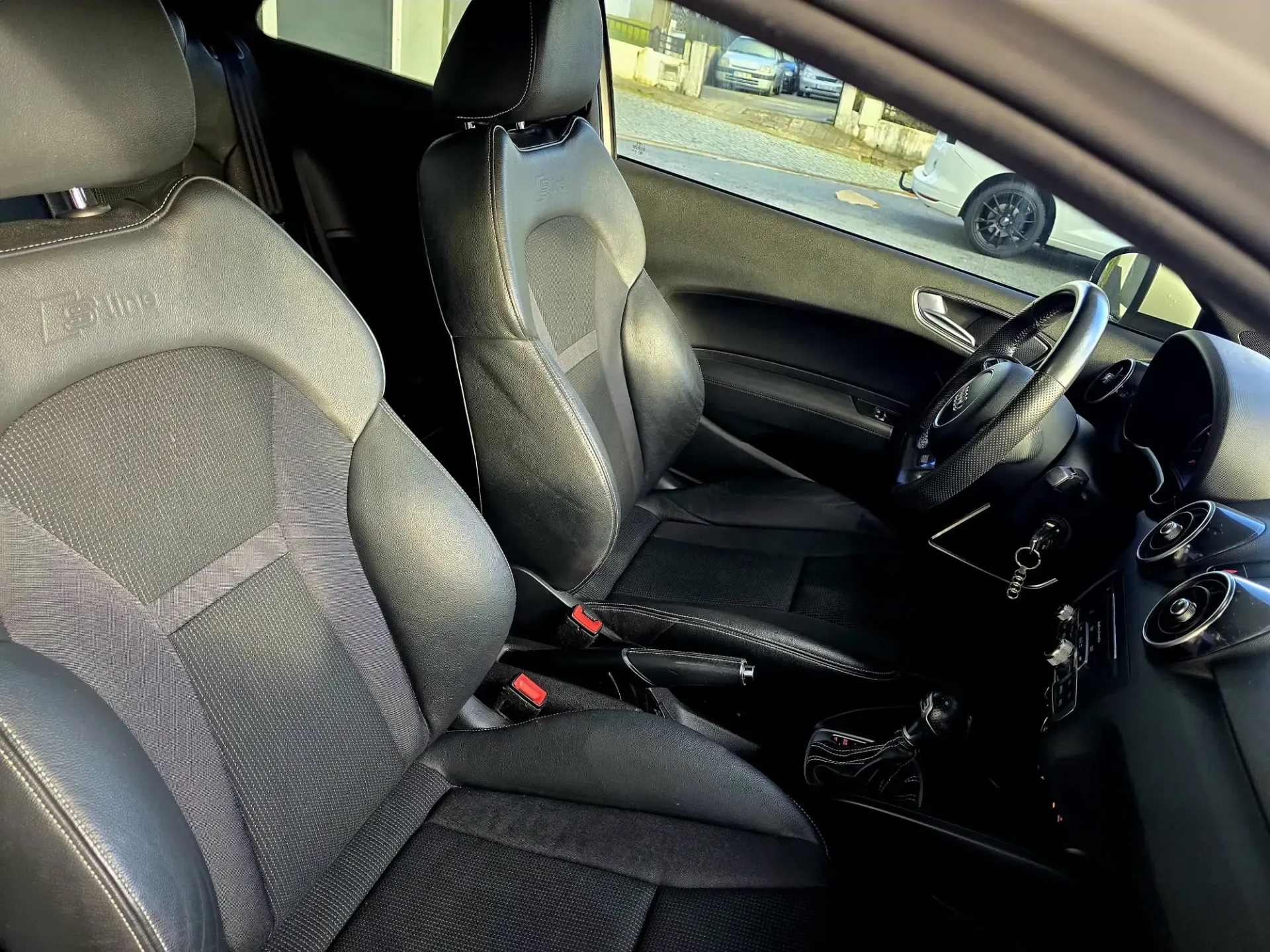 Audi A1 1.6 TDI S-line S tronic 15