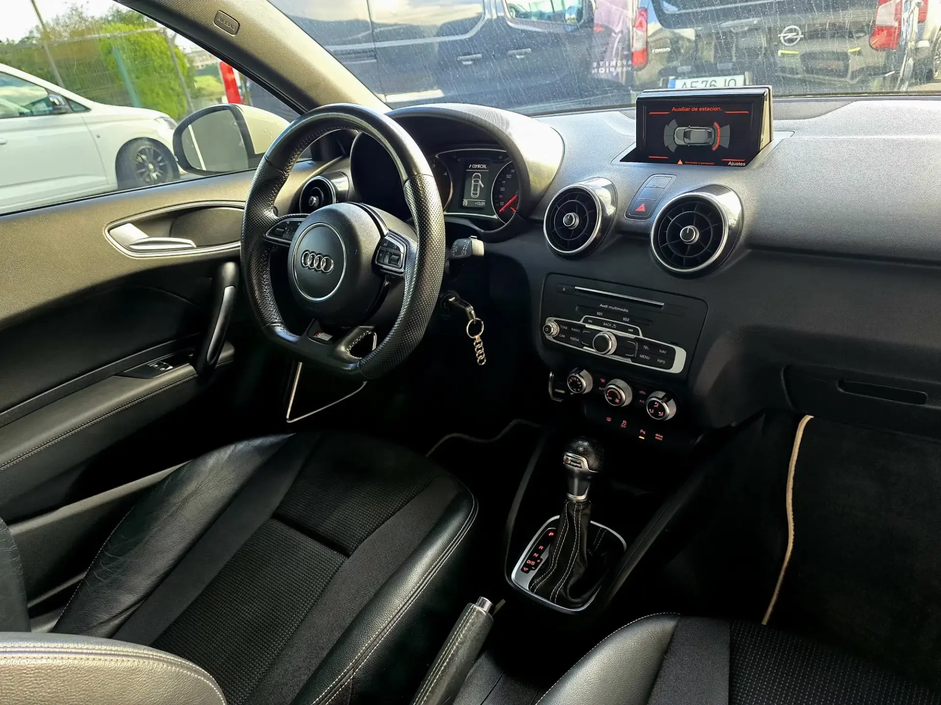 Audi A1 1.6 TDI S-line S tronic 16