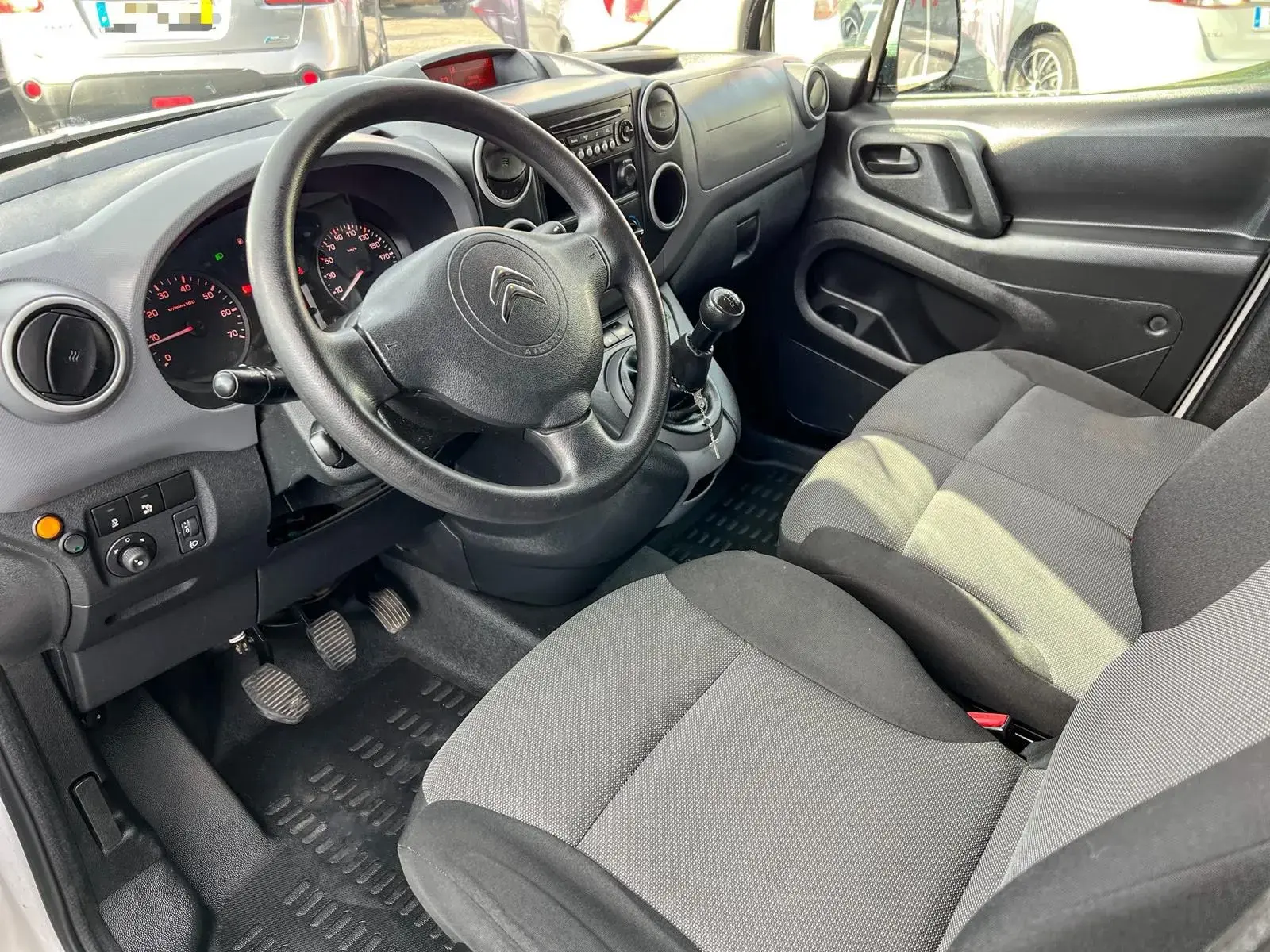 Citroen Berlingo 1.6 BlueHDi L1 Club 3L 9