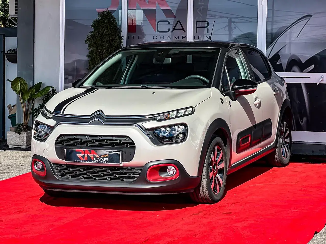 Citroen C3 1.2 PureTech C-Series 4