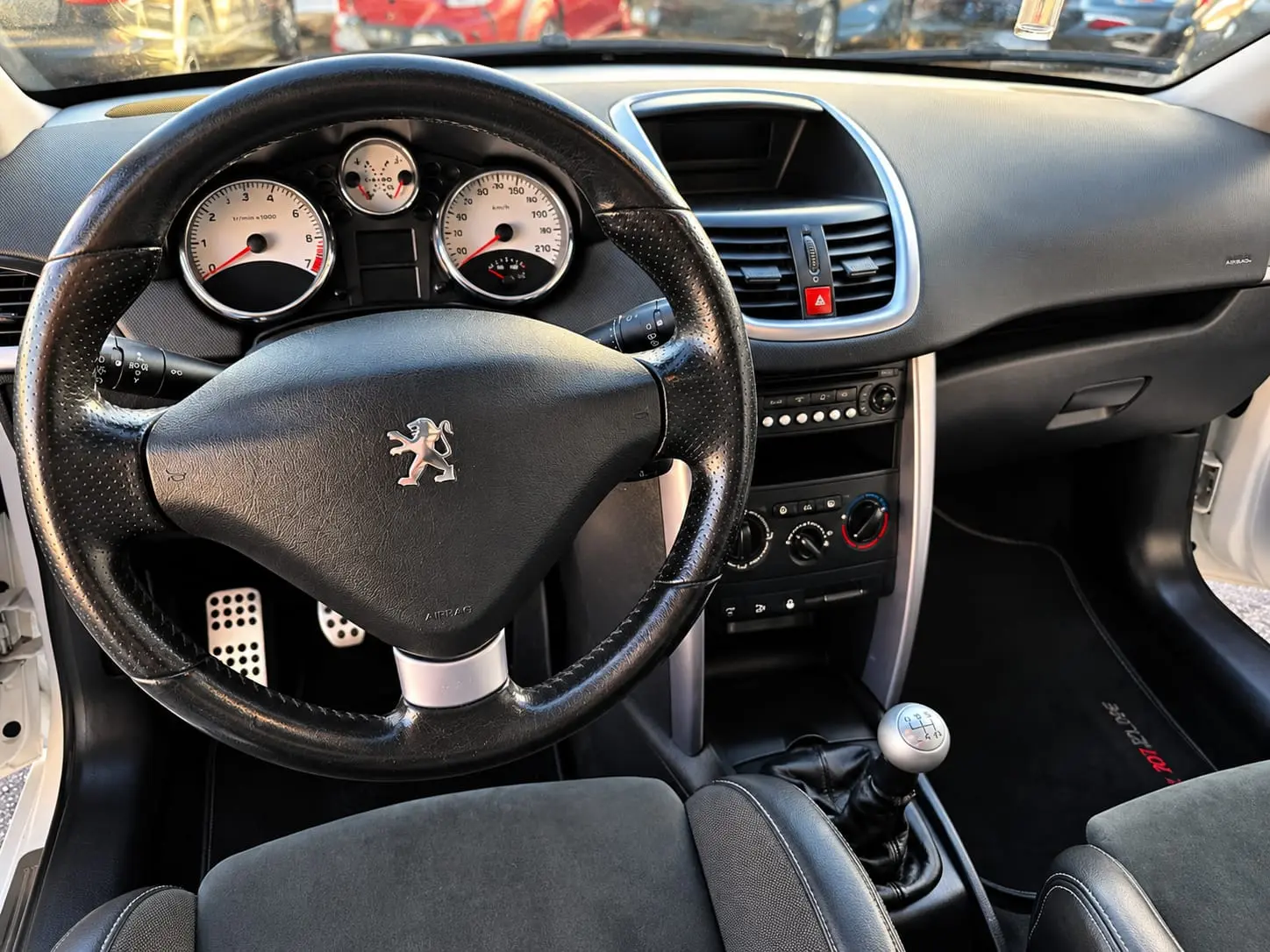 Peugeot 207 1.6 THP 16V Rally 14