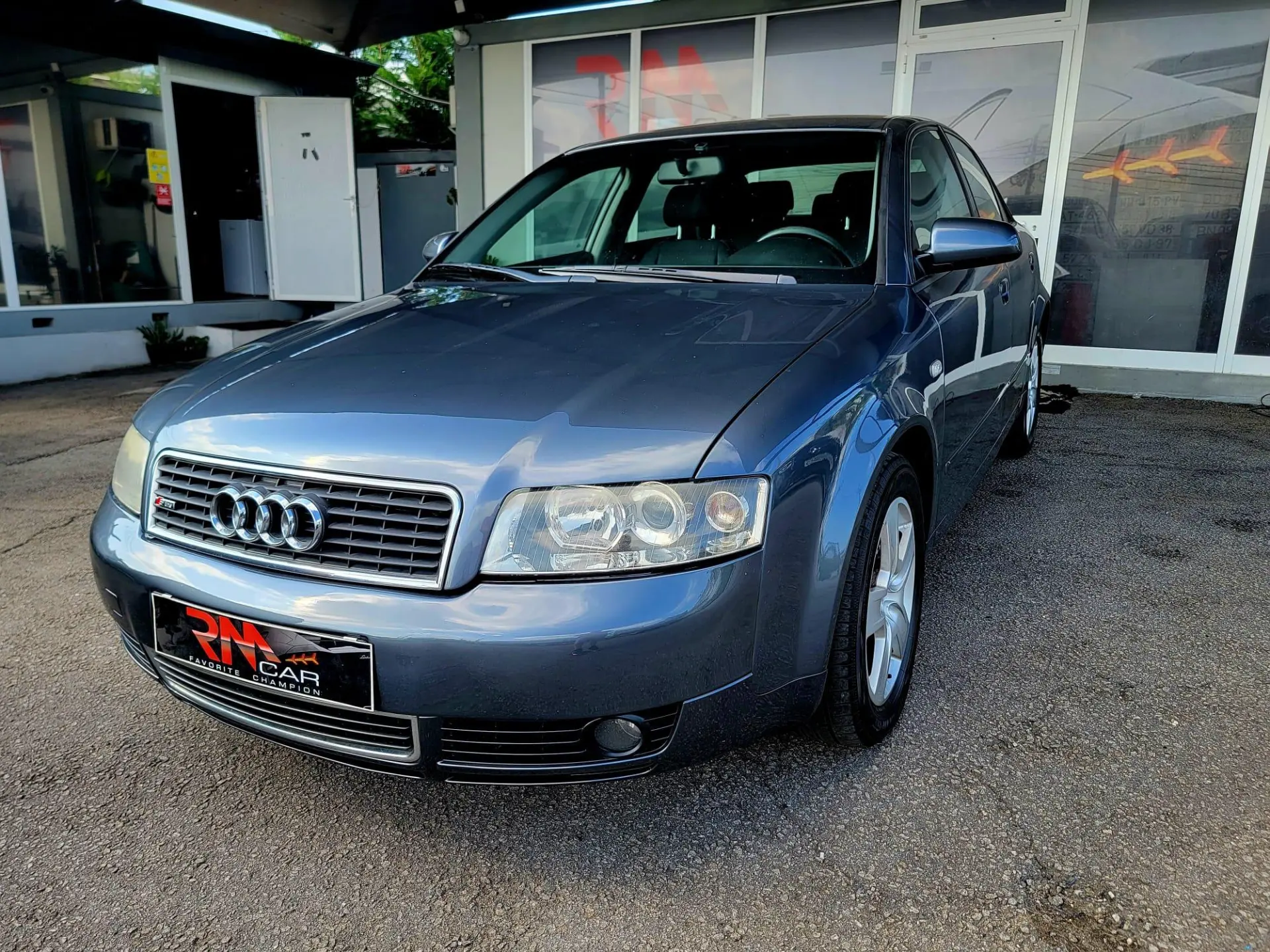 Audi A4 Avant Outro 3