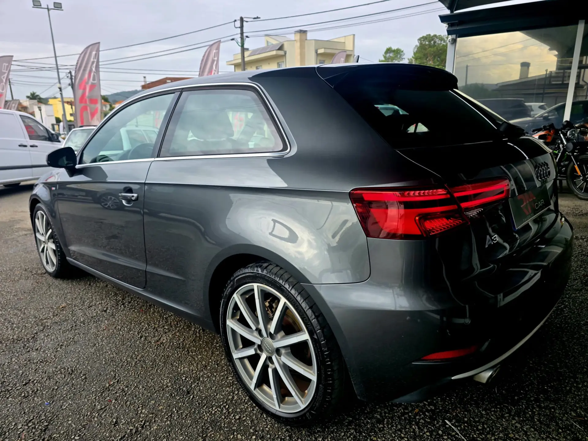 Audi A3 1.6 TDI S-line 6