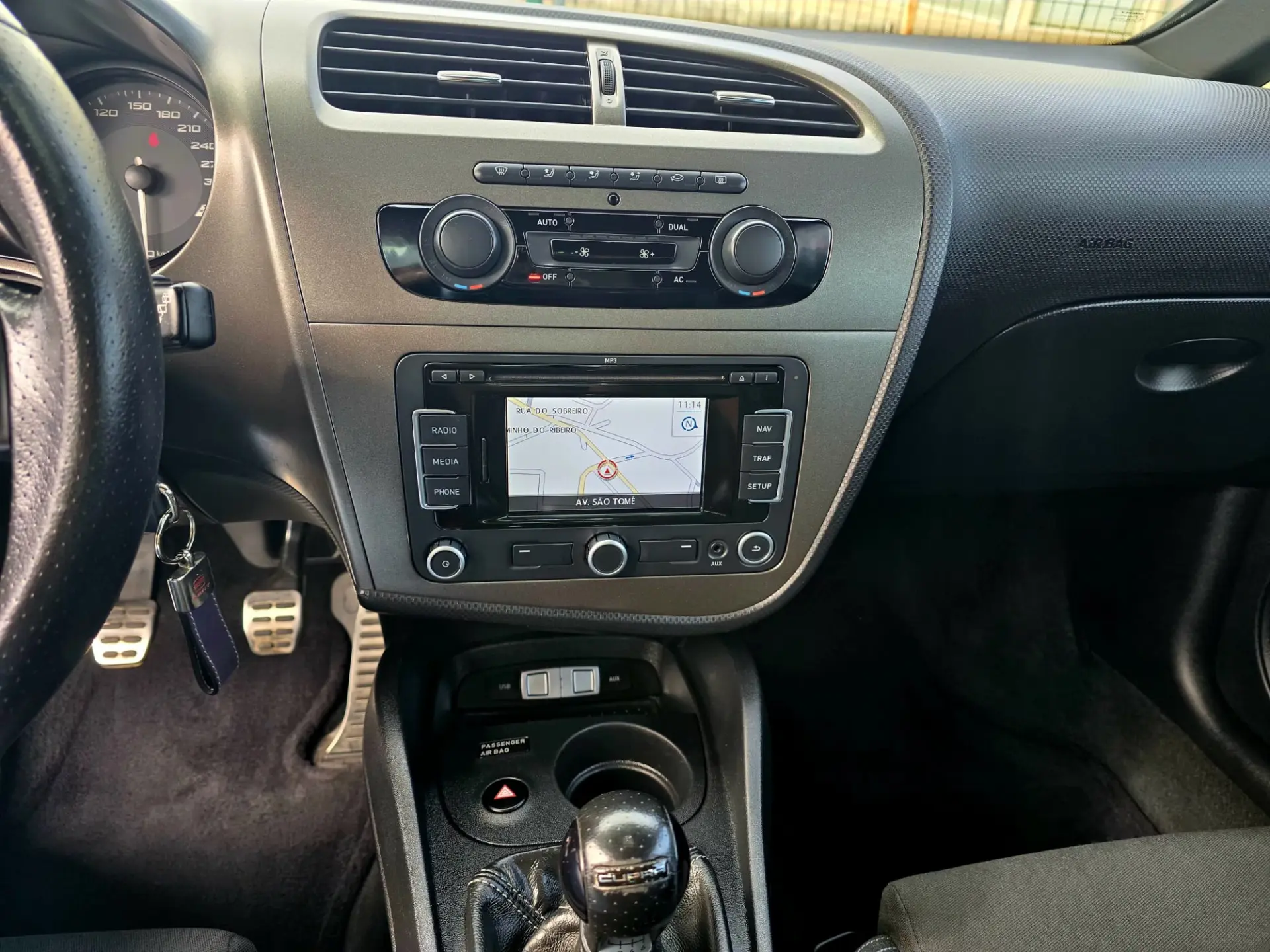 SEAT Leon 2.0 T FSI Cupra R 23