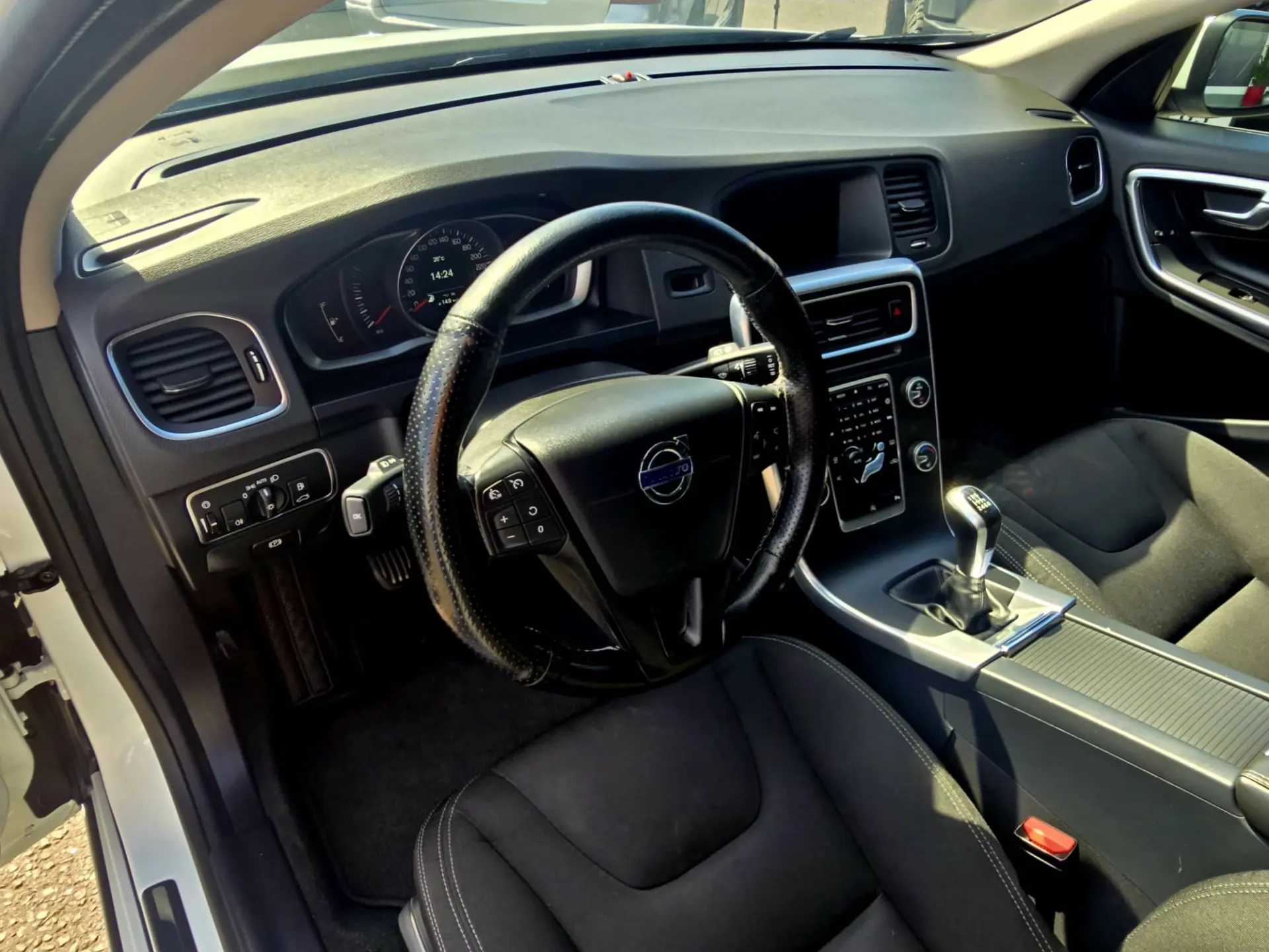 Volvo V60 2.0 D3 15