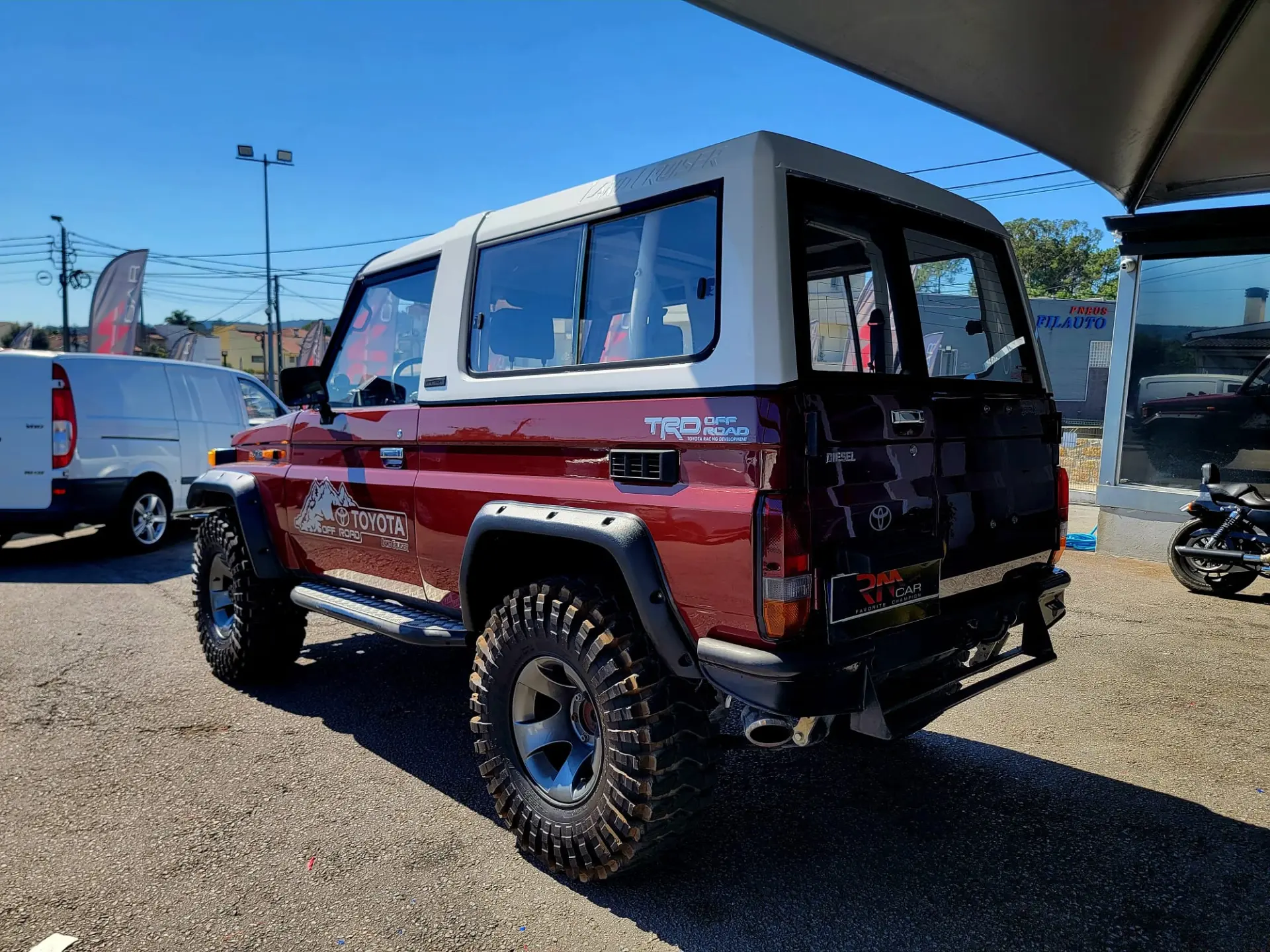 Toyota Land Cruiser BJ73 3.4 D 5