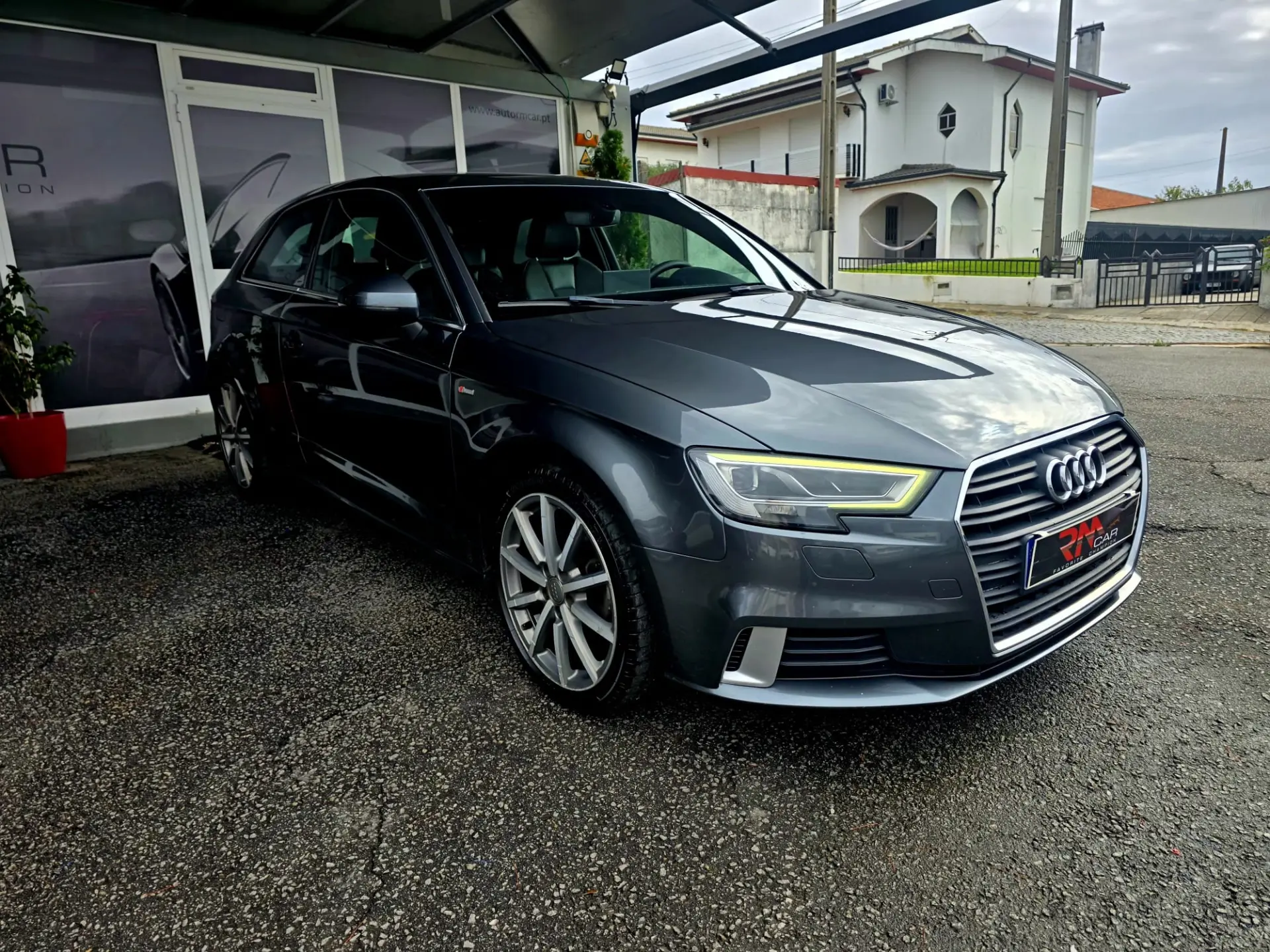 Audi A3 1.6 TDI S-line 1
