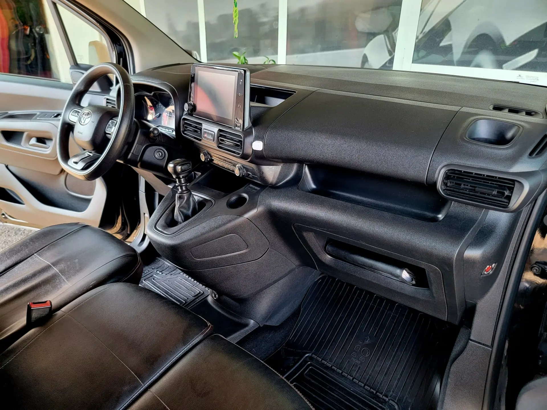 Toyota Proace City Verso 1.5D L1 Comfort 13