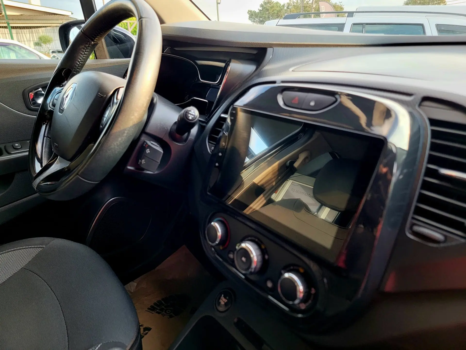Renault Captur 1.5 dCi Sport 11