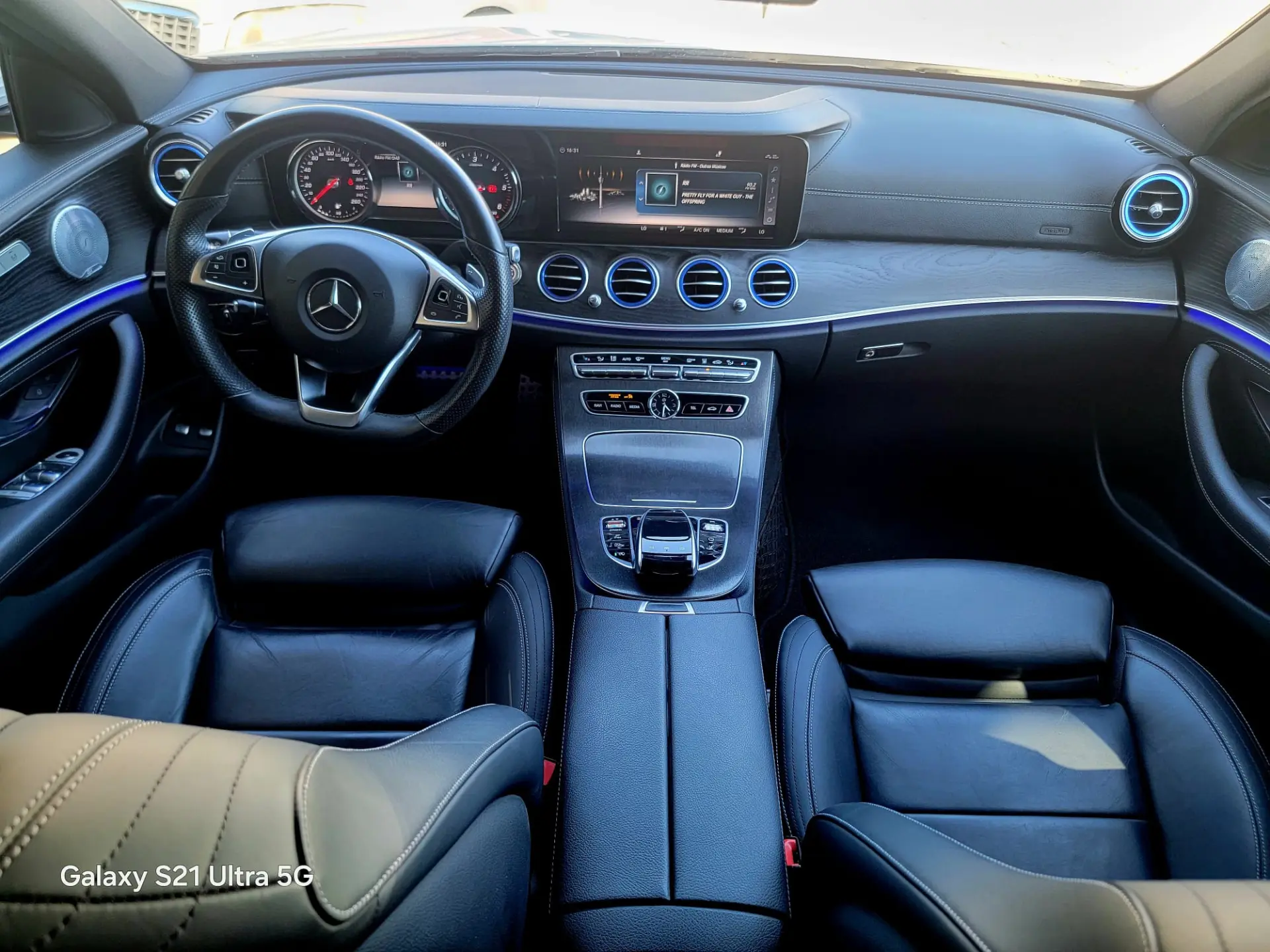 Mercedes-Benz E 220 d AMG Line 15