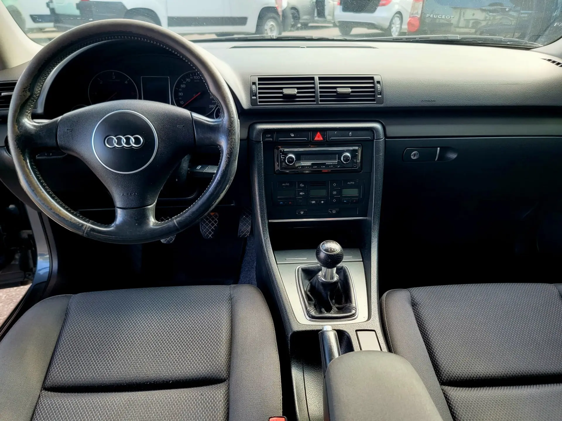 Audi A4 Avant Outro 8