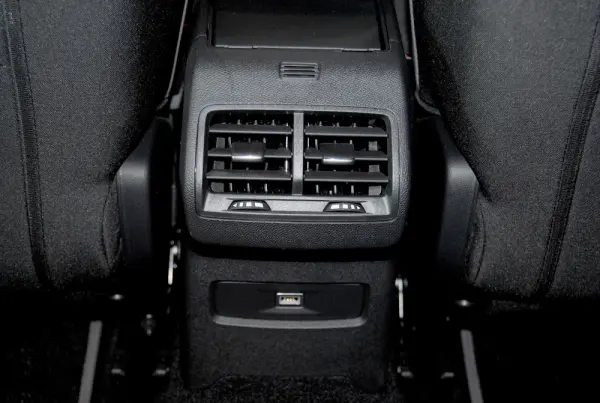 Citroen C4 1.2 Hybrid Collection e-DSC6 35