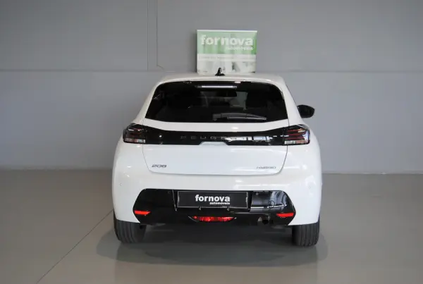Peugeot 208 1.2 Hybrid Allure e-DCS6 6