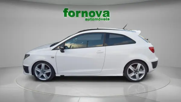 SEAT Ibiza 1.6 TDI Sport DPF 8