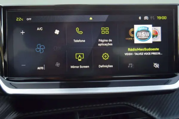 Peugeot 2008 1.2 Hybrid Allure e-DCS6 26