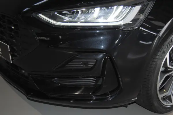 Ford Focus SW 1.0 EcoBoost ST-Line X Aut. 11