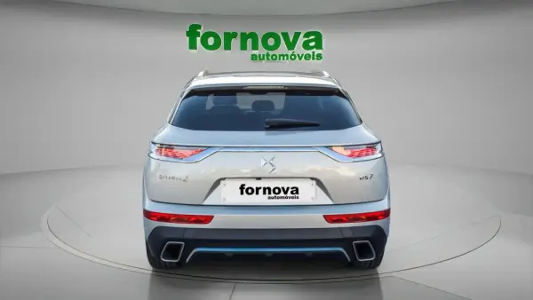 DS DS7 Crossback E-Tense 4x4 Opera 300cv 6