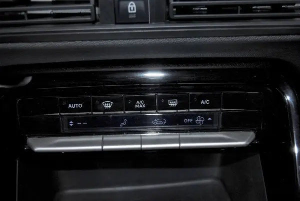 Citroen e-C3 44 kWh Autonomia Conforto Max 30