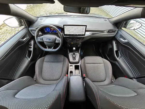 Ford Focus SW 1.0 EcoBoost ST-Line X Aut. 33