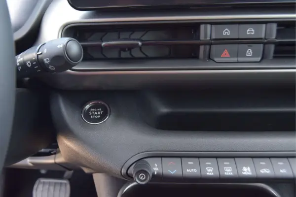 Jeep Avenger 54 kWh Summit 32