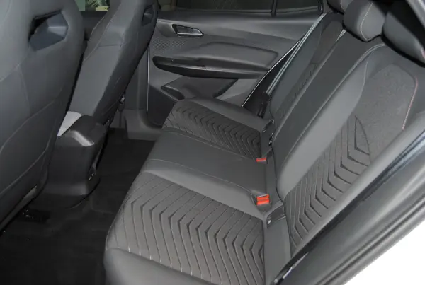 Cupra Born 58 kWh e-Boost Plus 15