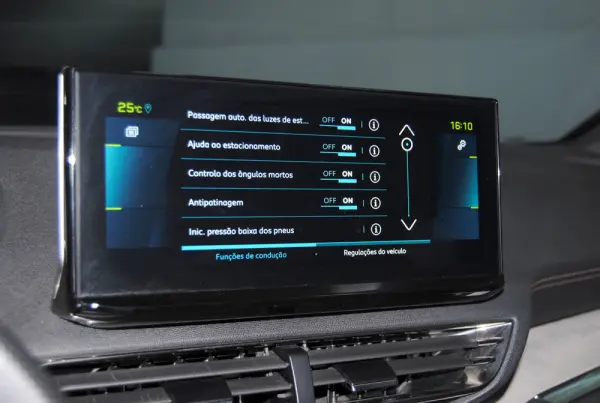 Peugeot 3008 1.6 Hybrid GT e-EAT8 39