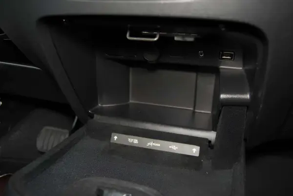 Citroen C4 Grand Picasso 1.6 BlueHDi Feel EAT6 30