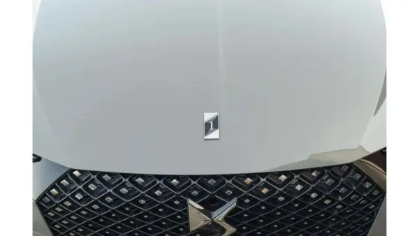 DS DS4 E-Tense La Première EAT8 10