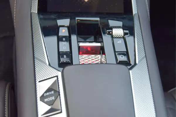 DS DS4 E-Tense La Première EAT8 32