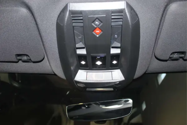 DS DS7 E-Tense 4x4 Performance Line + 30
