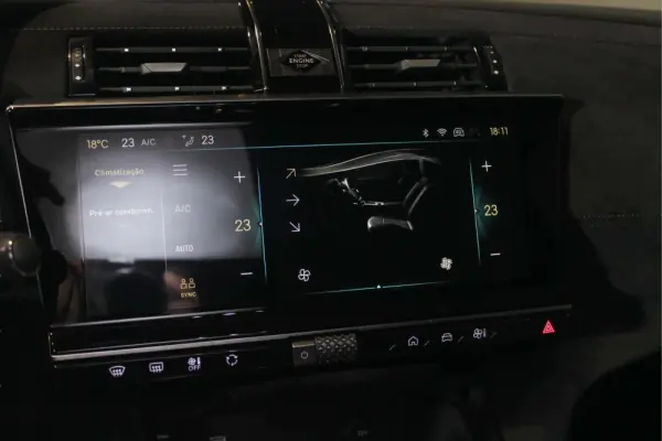 DS DS7 E-Tense 4x4 Performance Line + 41