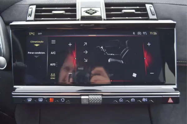 DS DS7 E-Tense Performance Line EAT8 22