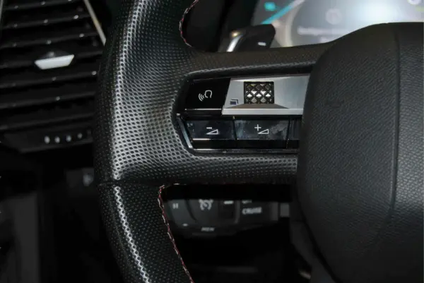 DS DS7 E-Tense Performance Line 21