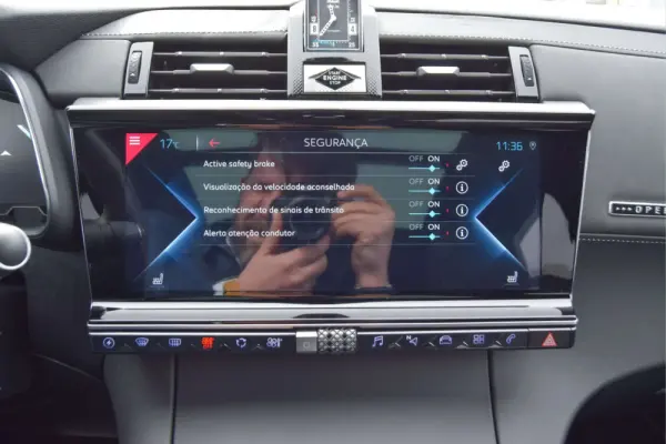 DS DS7 Crossback E-Tense 4x4 Opera EAT8 300cv 31