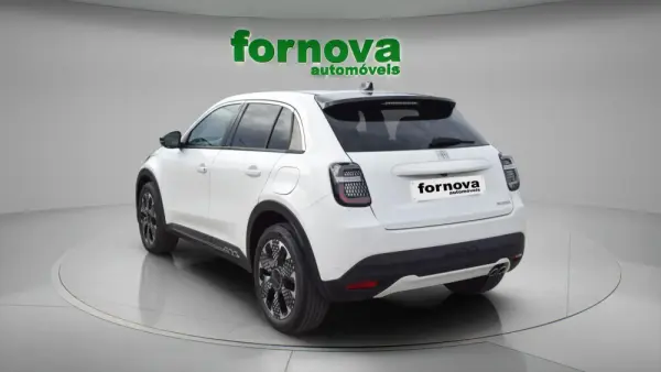 Fiat 600 1.2 Hybrid La Prima 7