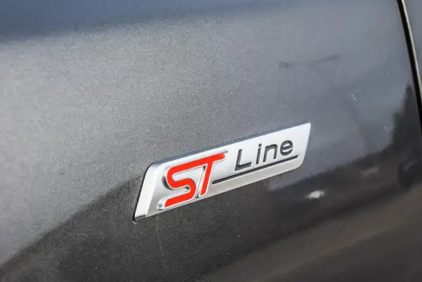 Ford Focus SW 1.0 EcoBoost MHEV ST-Line X Aut. 9